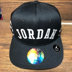 NIKE youth SnapBack NWOT